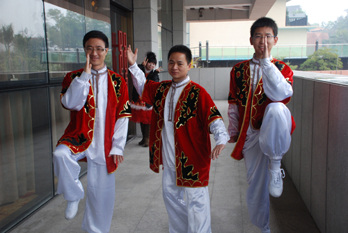 雷火体育在线客服,年会之幕后花絮